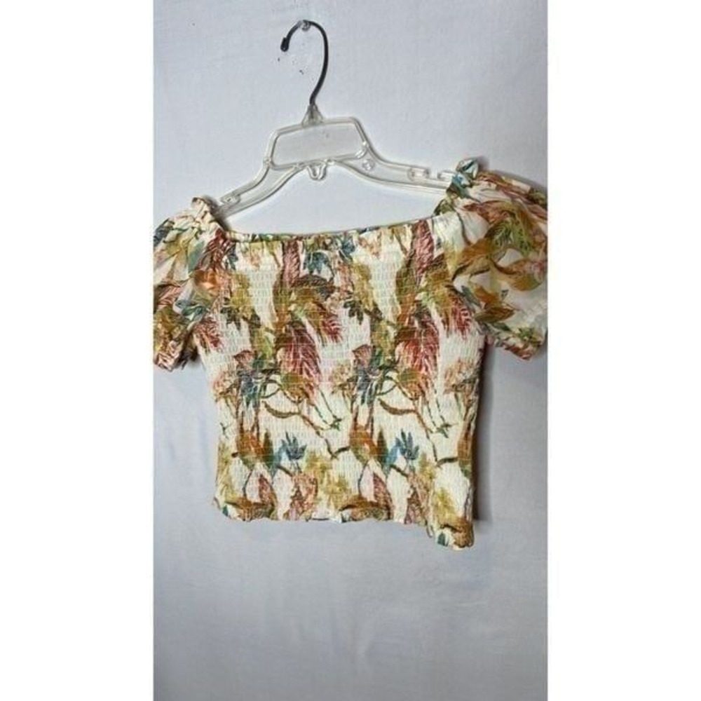 Rise And Olive Hawaiian Smocked Crop Top. Size Small. New. - Picture 3 of 7